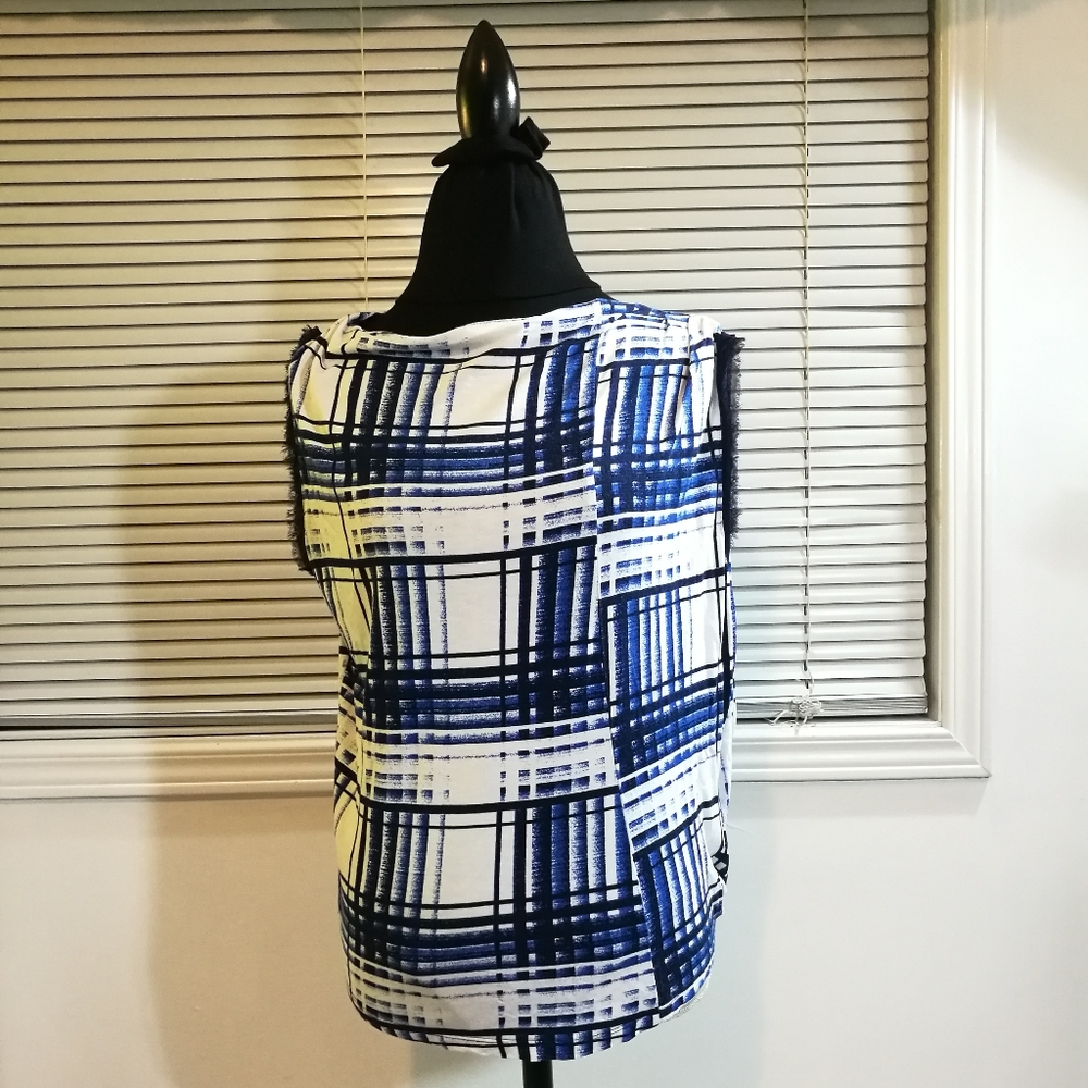 XS LORD & TAYLOR Asymmetric Sleeveless Blouse